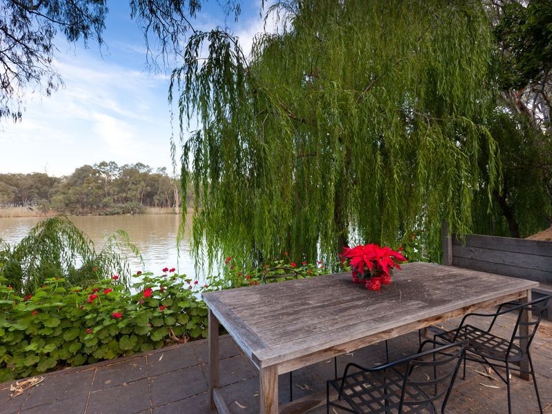 8 River Drive, Buronga NSW 2739