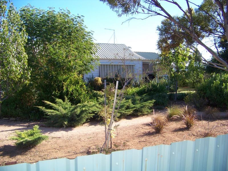 91 Seventeenth St (Cnr Regina Ave), Cabarita VIC 3505