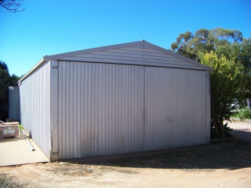 91 Seventeenth St (Cnr Regina Ave), Cabarita VIC 3505