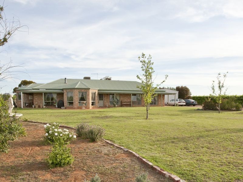 107 Mena Road Birdwoodton, Mildura VIC 3500