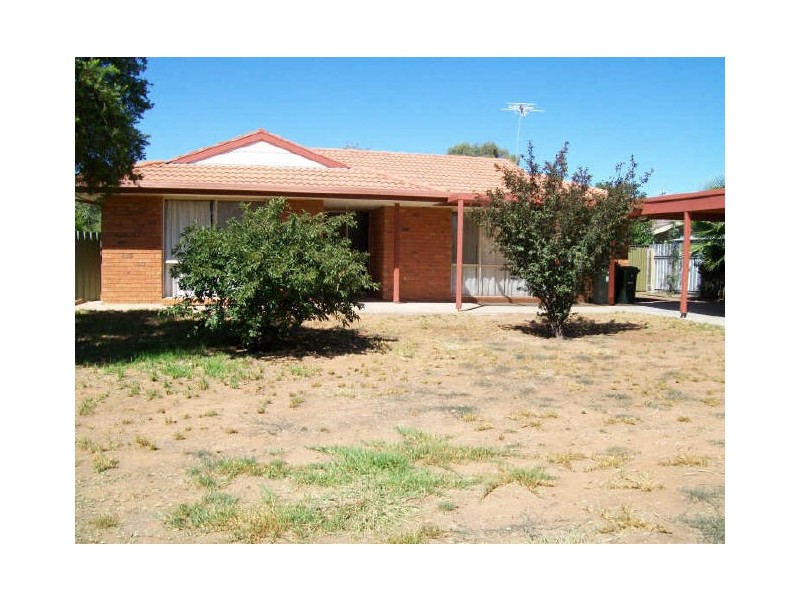 8 Gambetta Crt, Mildura VIC 3500