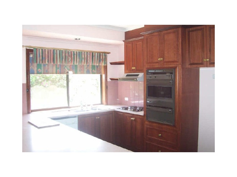 8 Yanina Close, Mildura VIC 3500