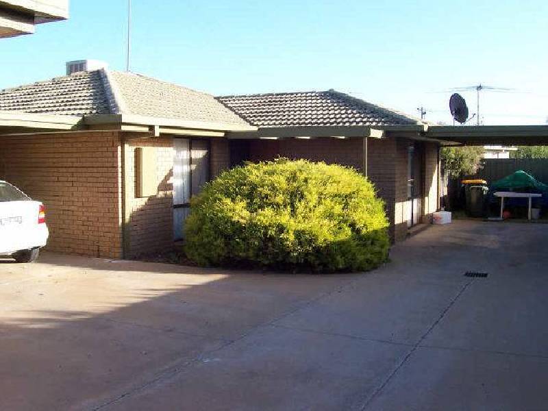 Red Cliffs VIC 3496