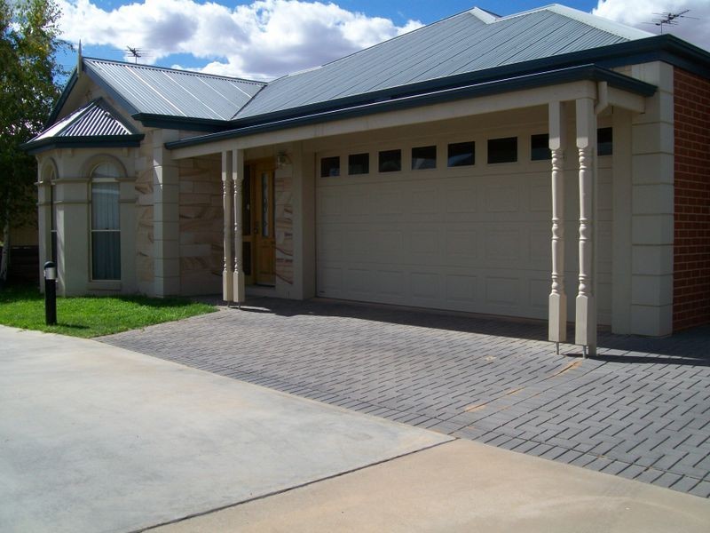 1/128 Riverside Avenue, Mildura VIC 3500