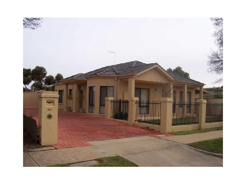 263 Cureton Avenue, Mildura VIC 3500