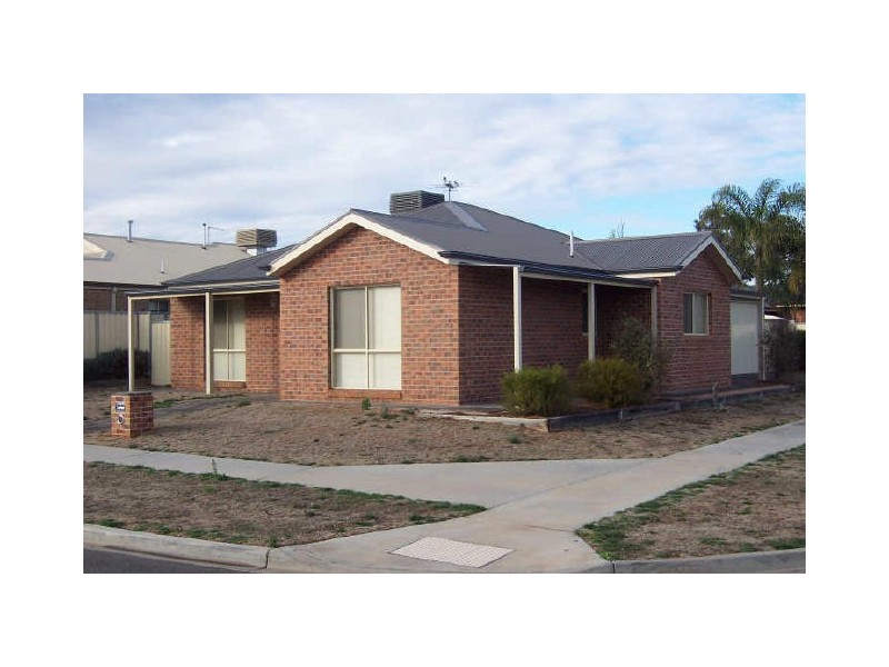 9 Thames Place, Mildura VIC 3500