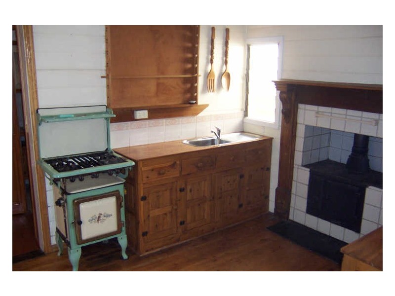 135 Pine Avenue, Mildura VIC 3500