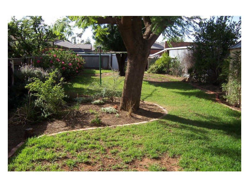 135 Pine Avenue, Mildura VIC 3500