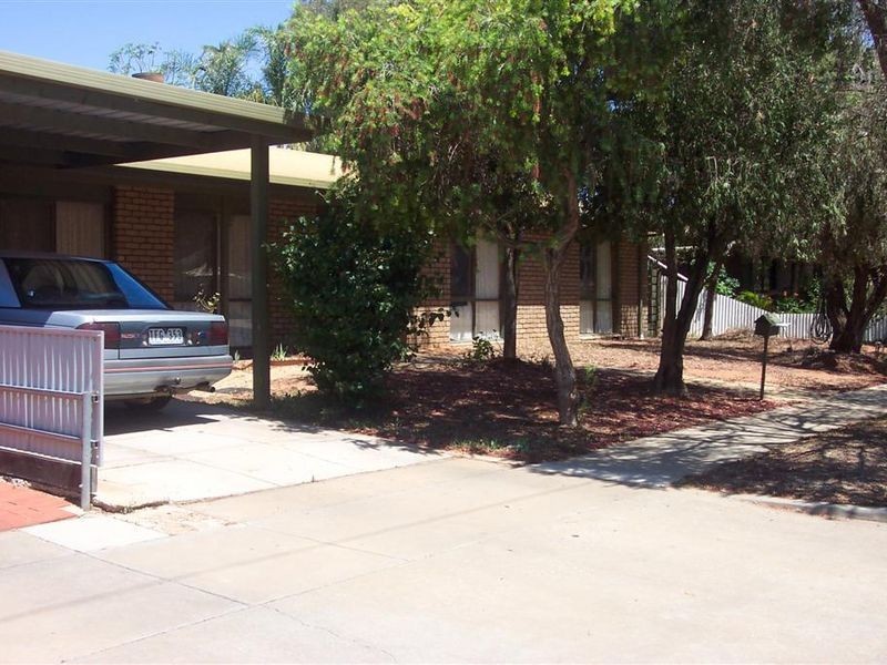 4 Ontario Avenue, Mildura VIC 3500