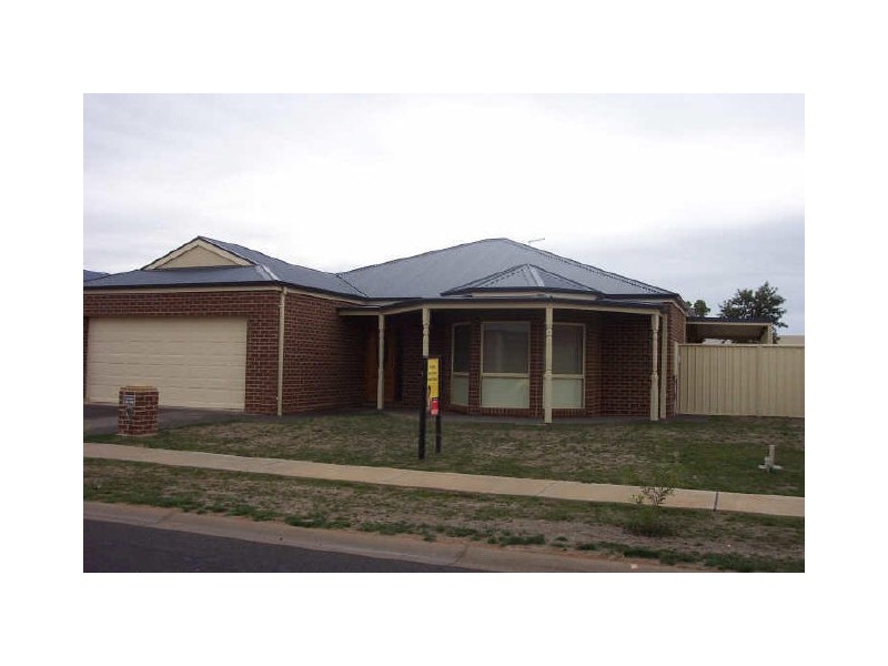 28 Benevista Drive, Mildura VIC 3500