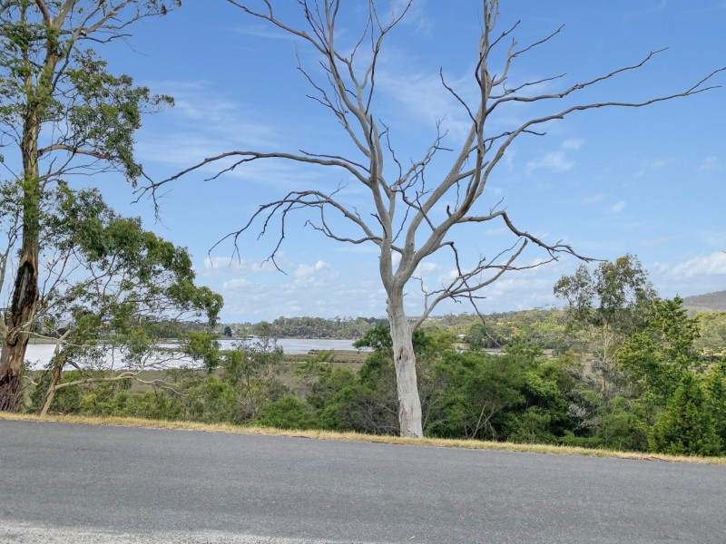 66a Medeas Cove Esplanade, St Helens TAS 7216