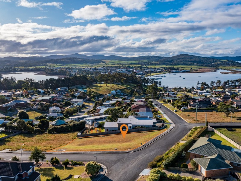 24 Cobrooga Drive, St Helens TAS 7216