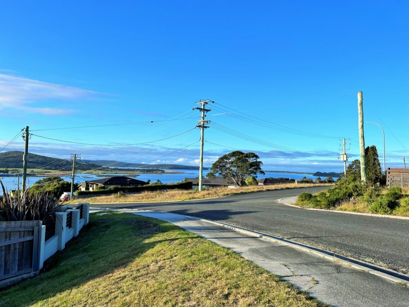 24 Cobrooga Drive, St Helens TAS 7216