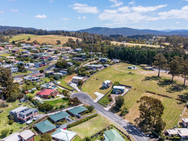 16 Kismet Place, St Helens TAS 7216