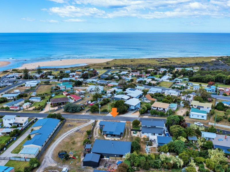 8 Pringle Street, Scamander TAS 7215