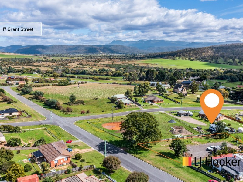 17 Grant Street, Fingal TAS 7214
