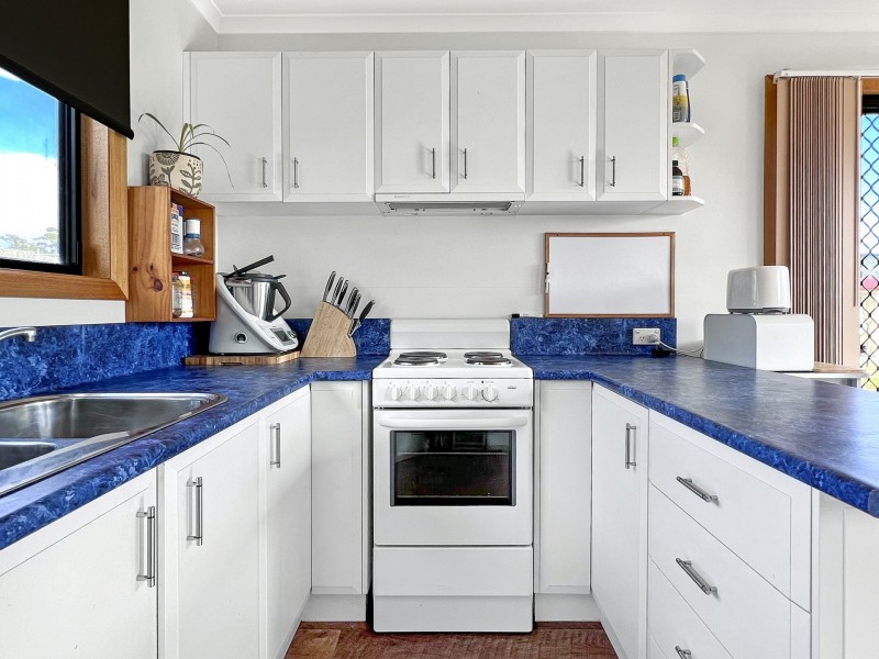 6 Barnett Close, Binalong Bay TAS 7216