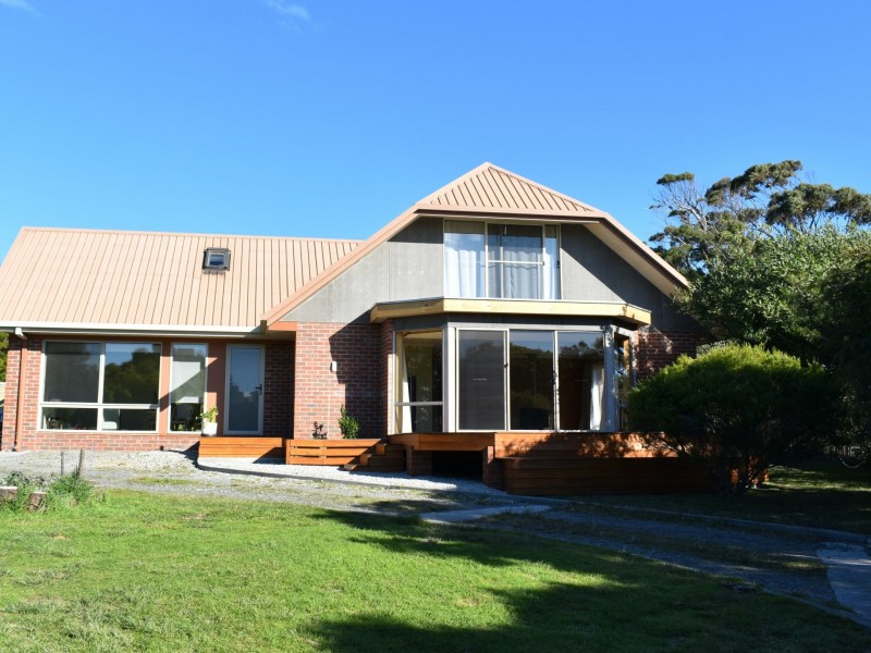 16 Pacific Drive, Binalong Bay TAS 7216