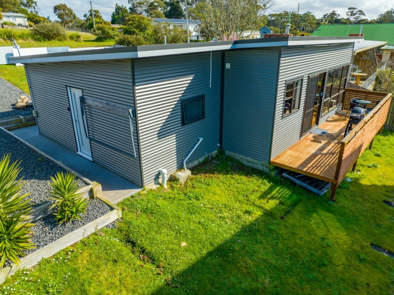 7 Halcyon Grove, St Helens TAS 7216