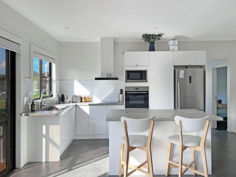 7 Halcyon Grove, St Helens TAS 7216