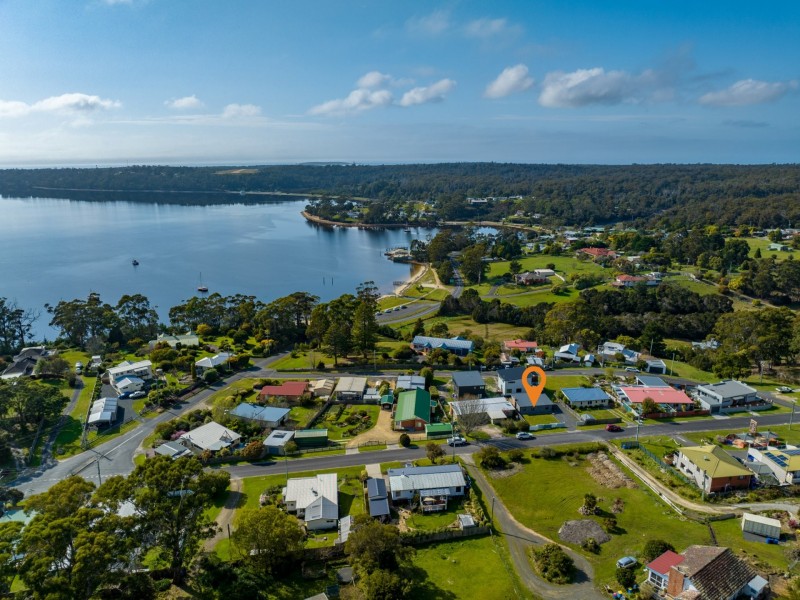7 Halcyon Grove, St Helens TAS 7216