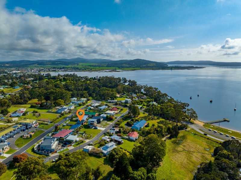 7 Halcyon Grove, St Helens TAS 7216