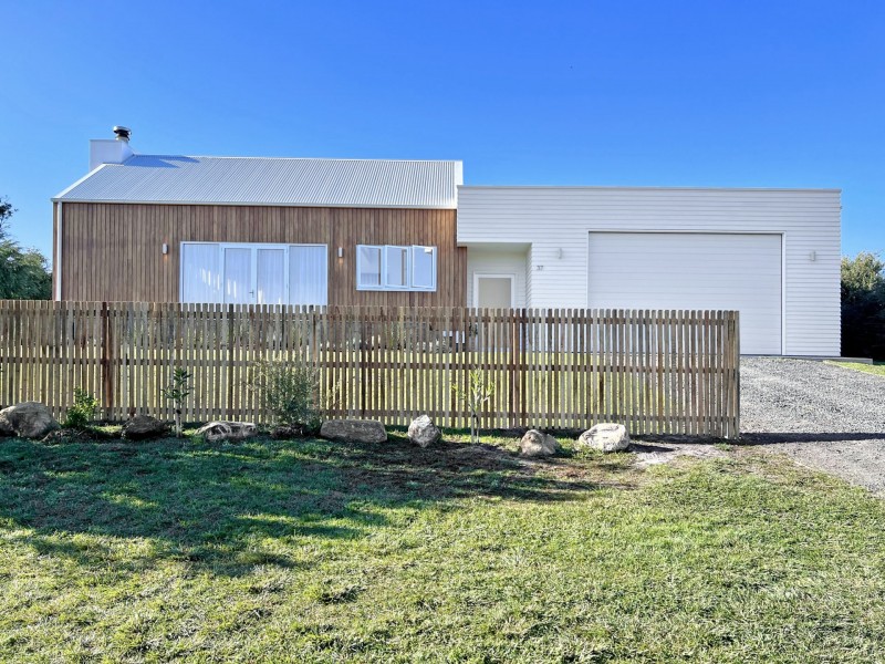 37 Legge Street, Falmouth TAS 7215