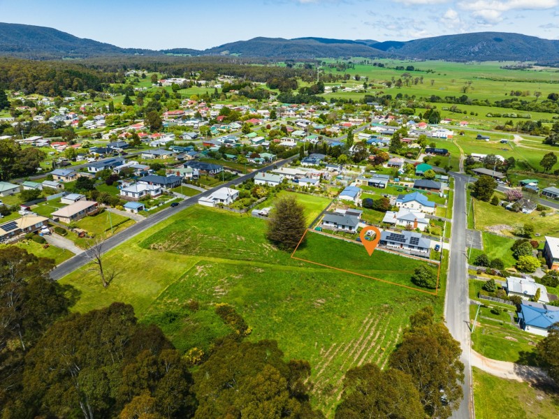 1 Hugh Street, St Marys TAS 7215