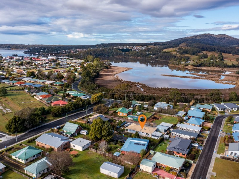 9 Annie Street, St Helens TAS 7216