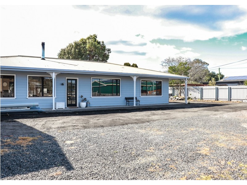 9 Annie Street, St Helens TAS 7216