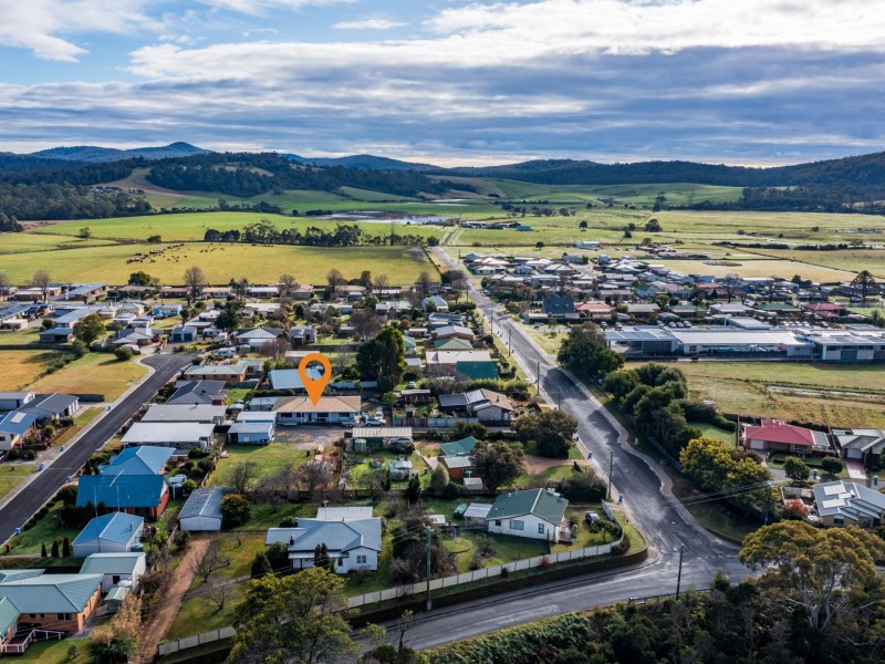 9 Annie Street, St Helens TAS 7216