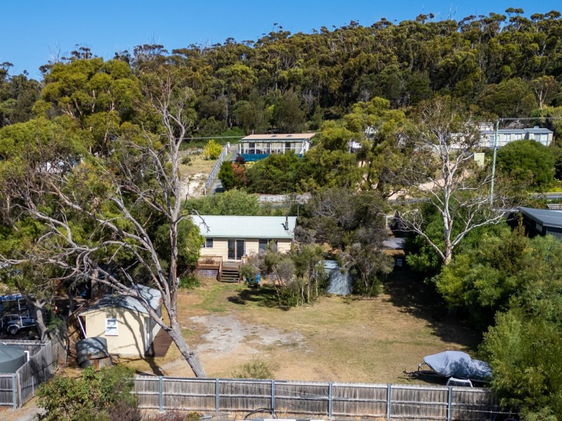 175 Main Road, Binalong Bay TAS 7216