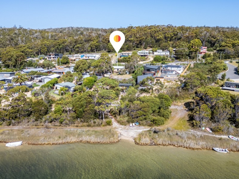 175 Main Road, Binalong Bay TAS 7216