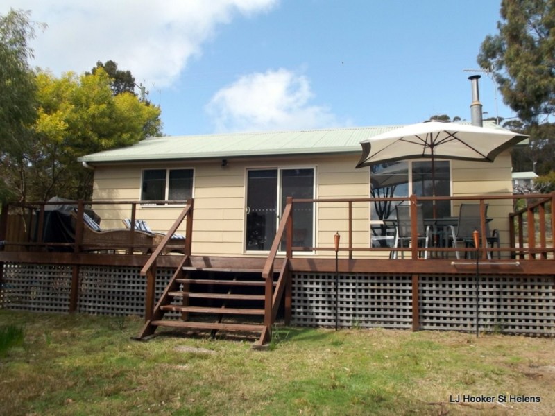 175 Main Road, Binalong Bay TAS 7216