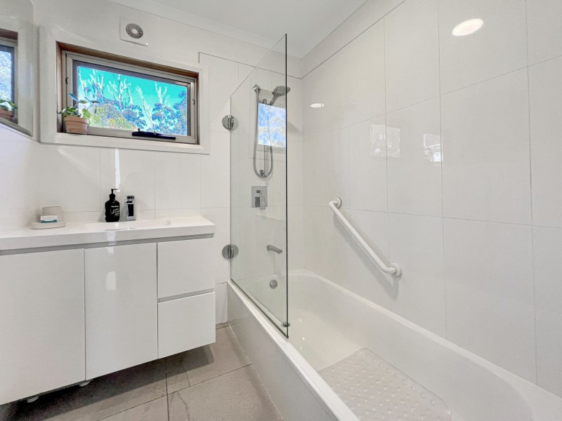 22-24 Greenbank Drive, Four Mile Creek TAS 7215