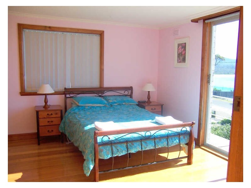 44 Main Road, Binalong Bay TAS 7216