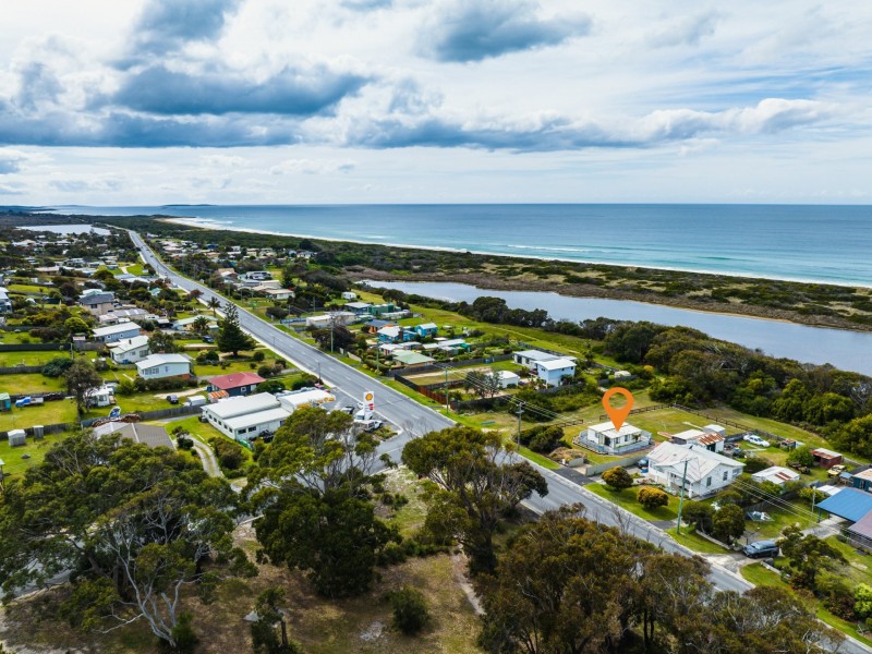 115 Scamander Avenue, Scamander TAS 7215