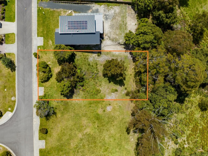 13 Bayvista Rise, St Helens TAS 7216
