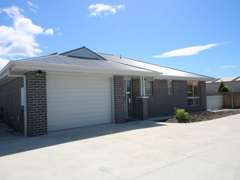 10b Tully Street, St Helens TAS 7216
