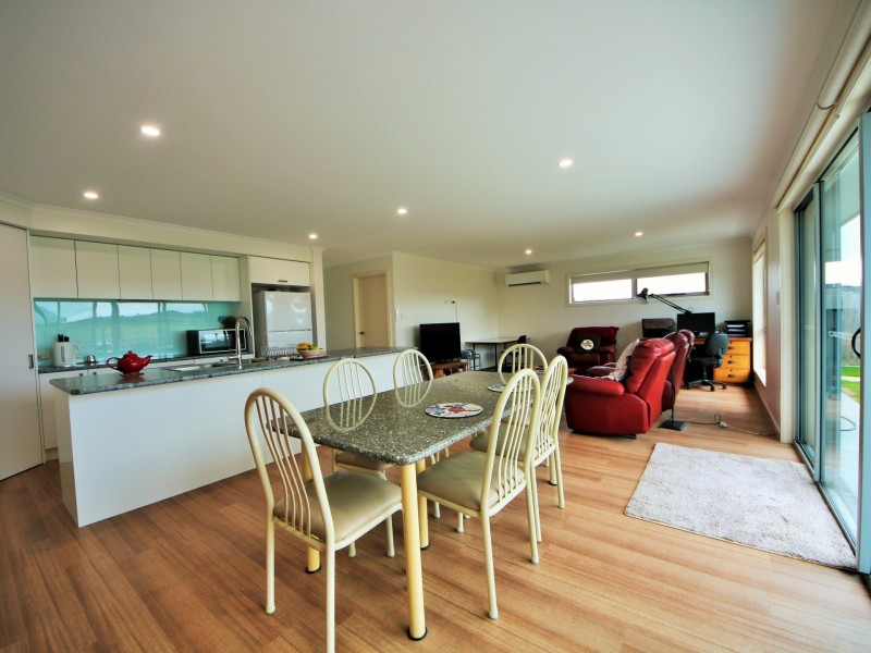 10b Tully Street, St Helens TAS 7216