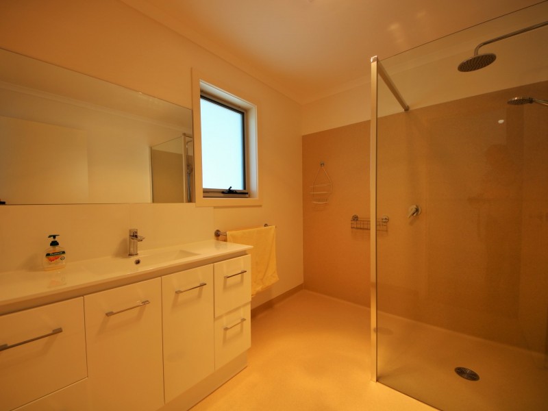10b Tully Street, St Helens TAS 7216