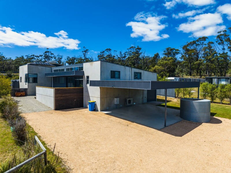 37b Coffey Drive, Binalong Bay TAS 7216