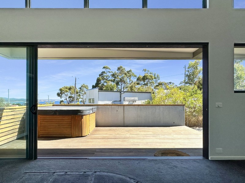 37b Coffey Drive, Binalong Bay TAS 7216