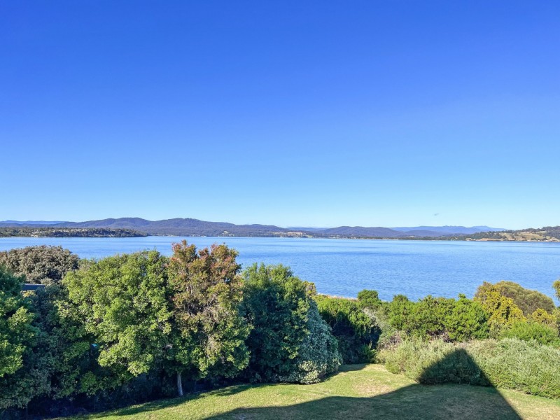 18 Kiama Parade, Akaroa TAS 7216