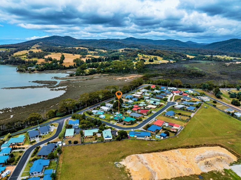 2/1 Heather Place, St Helens TAS 7216