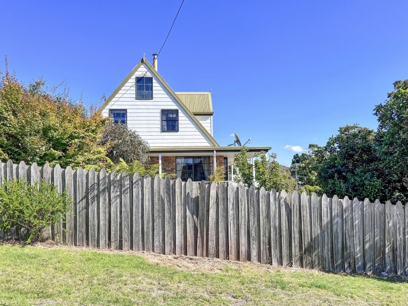 4 Cobrooga Drive, St Helens TAS 7216
