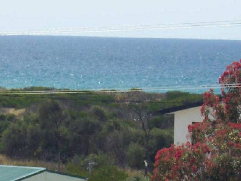 98 Scamander Avenue, Scamander TAS 7215