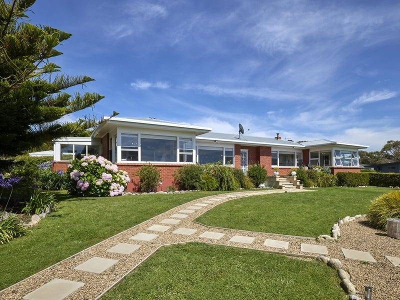 119 Harveys Farm Road, Bicheno TAS 7215