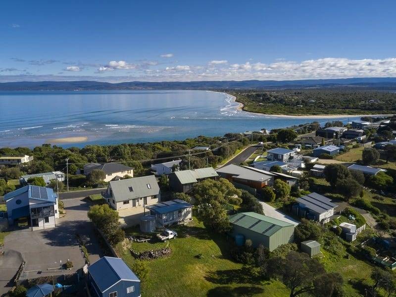 119 Swanwick Drive, Coles Bay TAS 7215