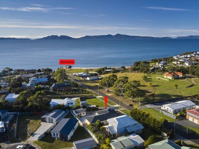 35 Gordon Street, Swansea TAS 7190
